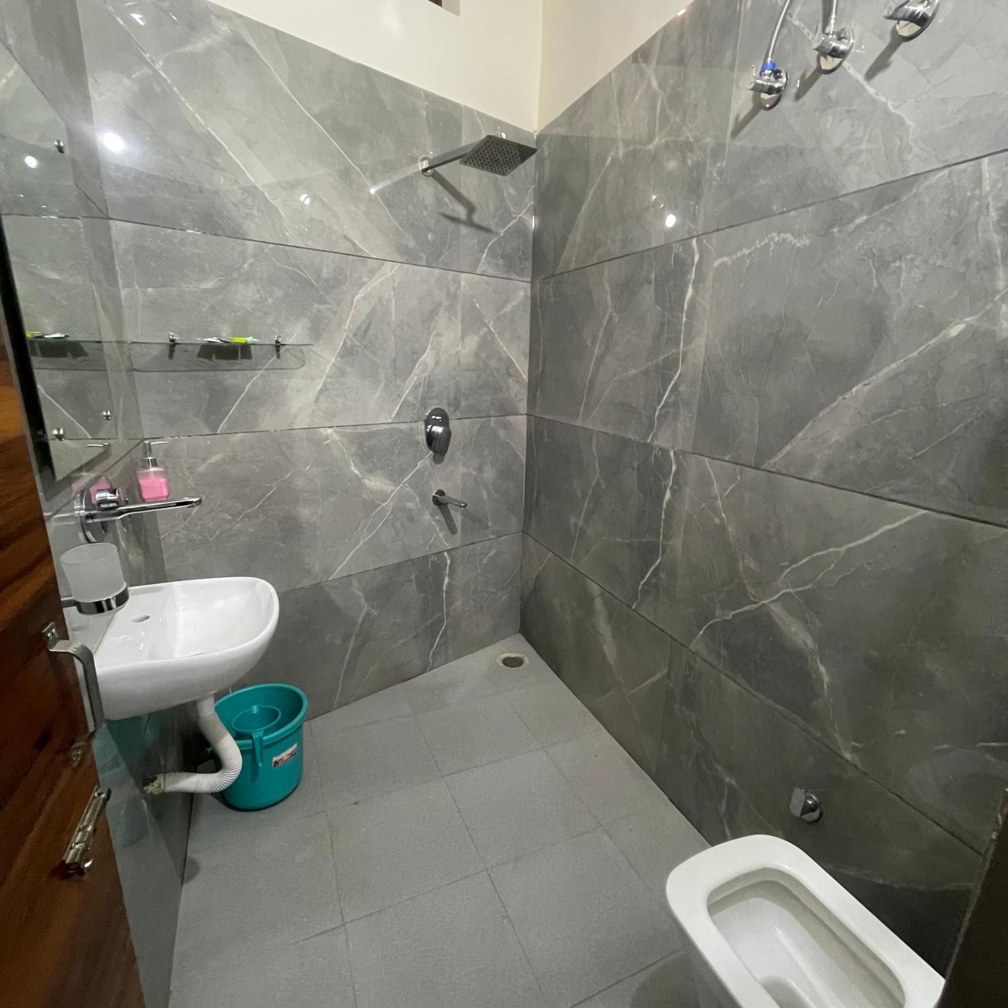 Homestay Comforts 500M From Amritsar Airport Kültér fotó