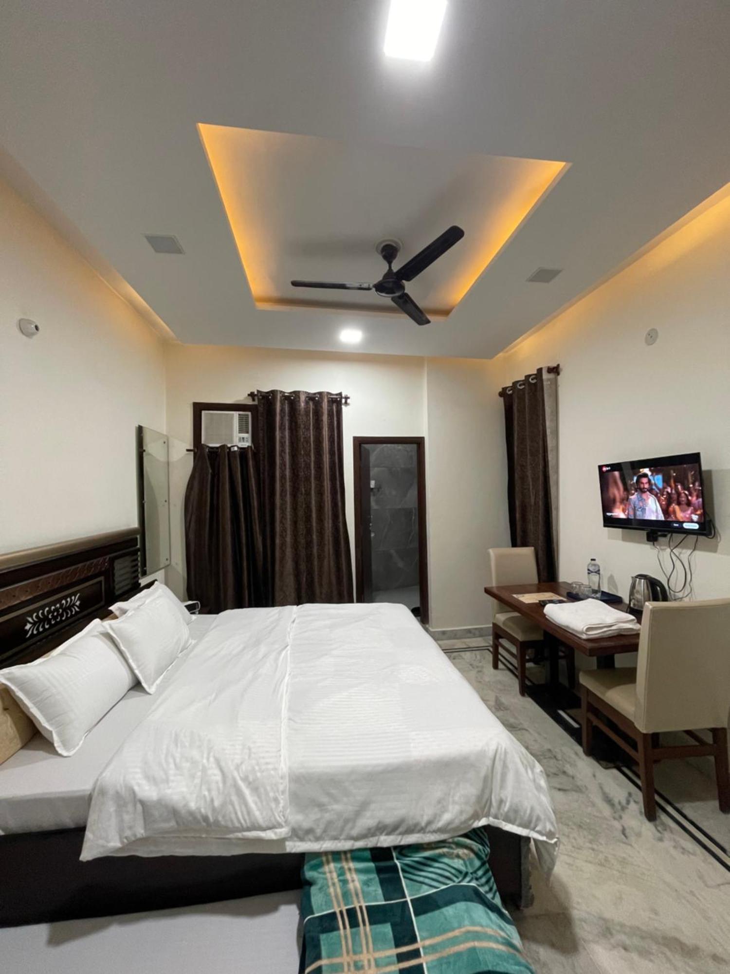 Homestay Comforts 500M From Amritsar Airport Kültér fotó