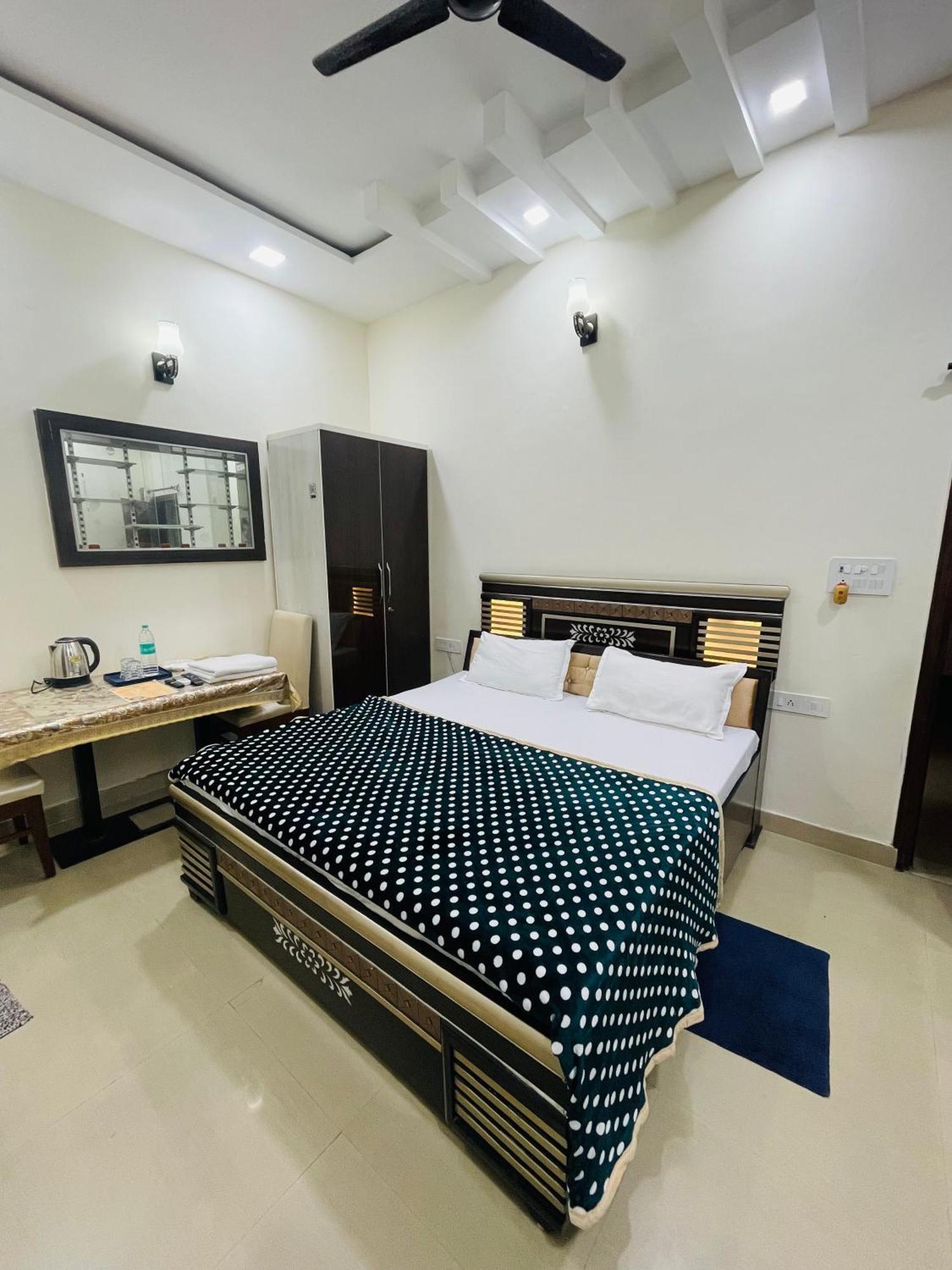 Homestay Comforts 500M From Amritsar Airport Kültér fotó